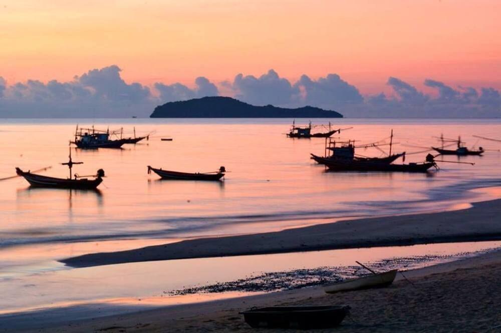 Hotel De Sea Almond Chumphon Exterior foto