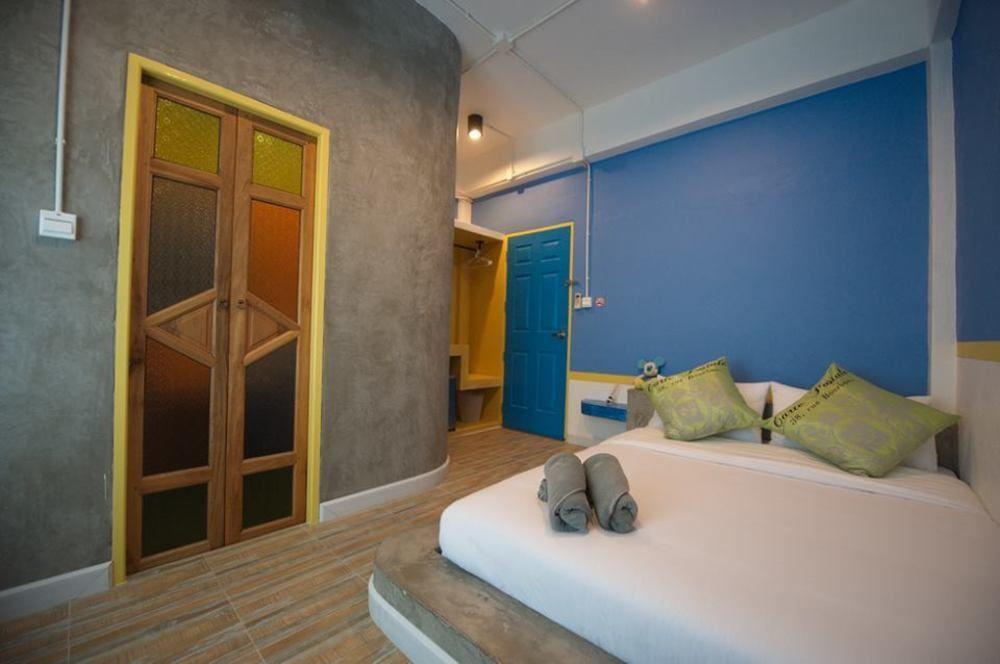 Hotel De Sea Almond Chumphon Exterior foto